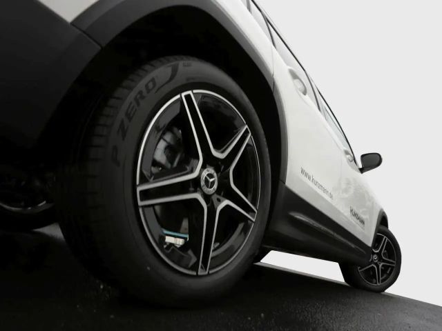 Mercedes-Benz GLB 250 4MATIC AMG Line