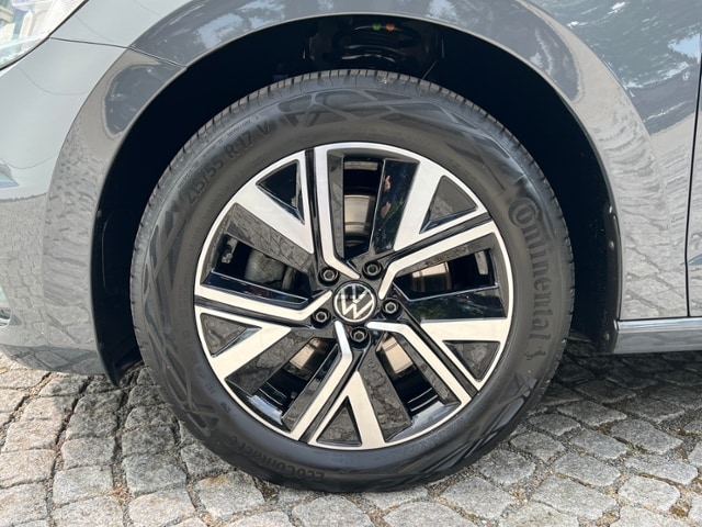 Volkswagen Touran 2.0 TDI DSG Style