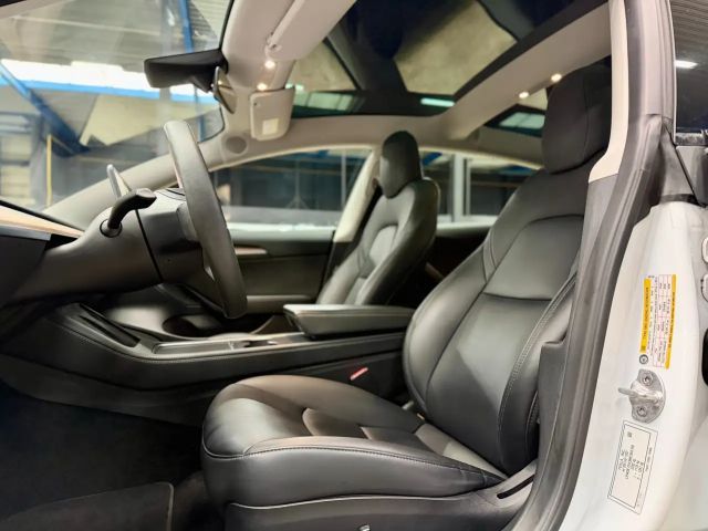 Tesla Model 3 AWD Long Range