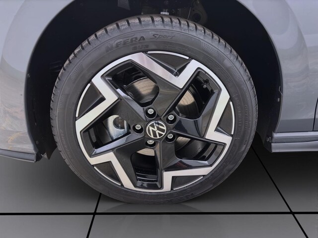 Volkswagen Golf 1.5 eTSI DSG R-Line