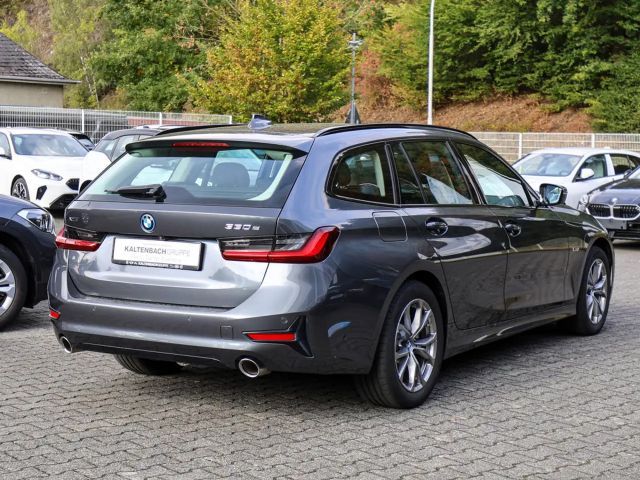BMW 330 330e Sport Line Touring xDrive