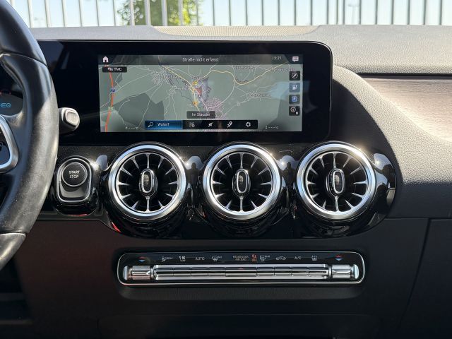 Mercedes-Benz EQA 300 4MATIC