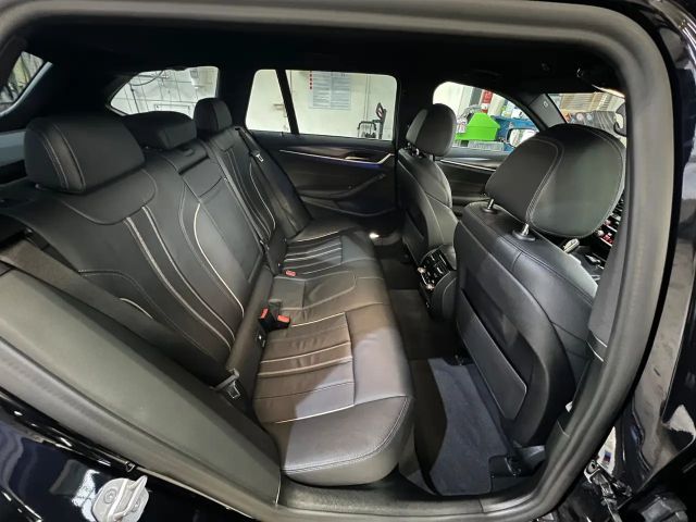 BMW 530 530d M-Sport xDrive