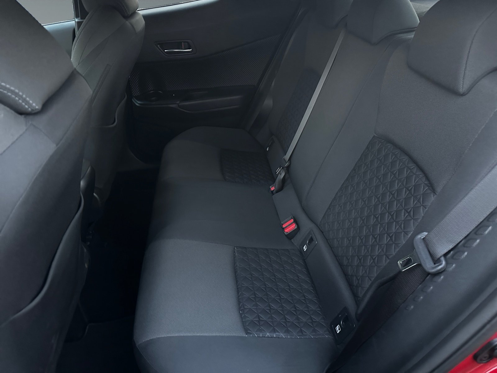 Toyota C-HR 5-deurs Plus