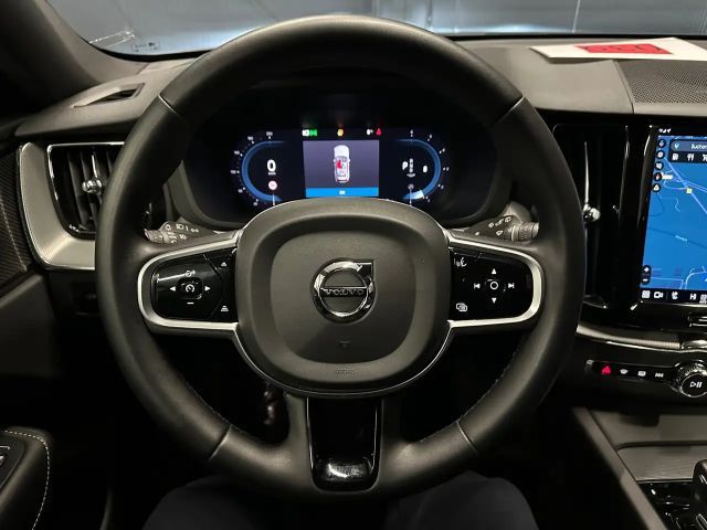 Volvo XC60 AWD R-Design