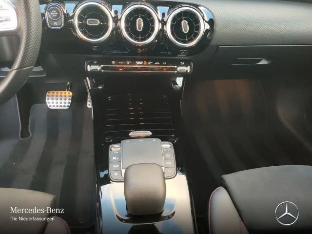 Mercedes-Benz CLA 250 AMG Line