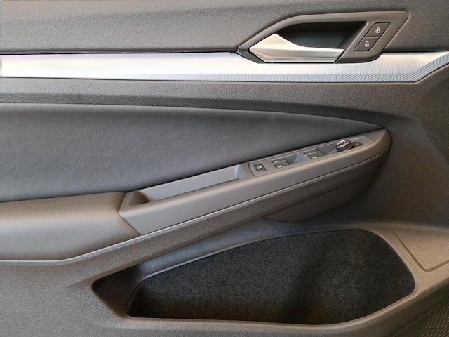 Volkswagen Golf 1.5 eTSI DSG Golf VIII