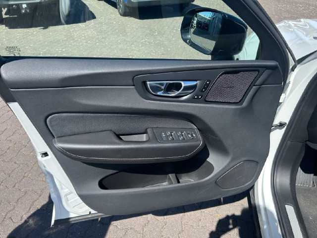 Volvo XC60 AWD Dark Ultimate