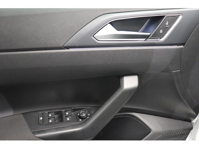 Volkswagen Polo Polo R-Line 1.0 TSI DSG #IQ.LIGHT&DRIVE#NAVI#