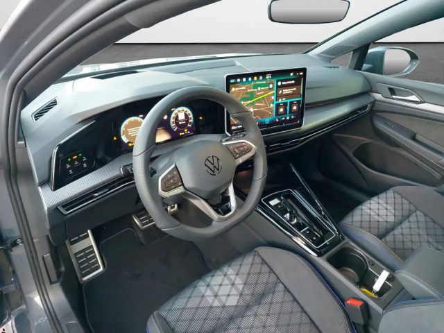 Volkswagen Golf 1.5 eTSI DSG R-Line