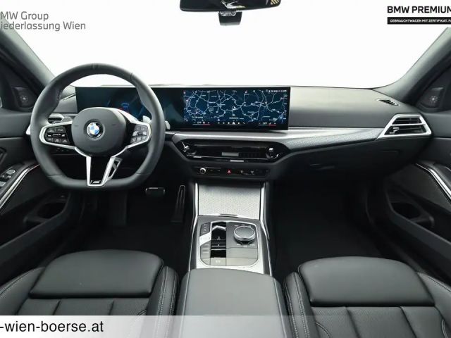 BMW 330 330i Sedan xDrive