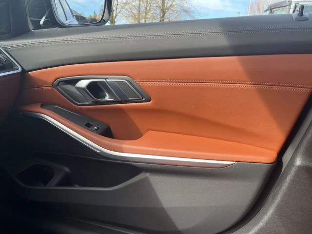 BMW 320 320d Touring xDrive