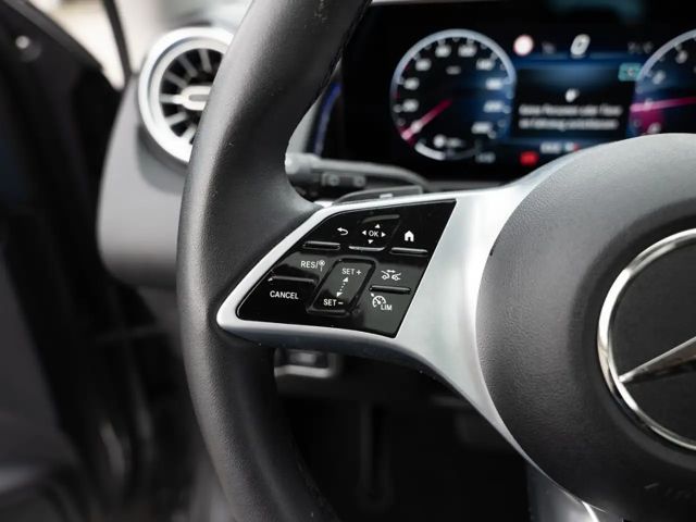 Mercedes-Benz GLB 220 4MATIC Progressive