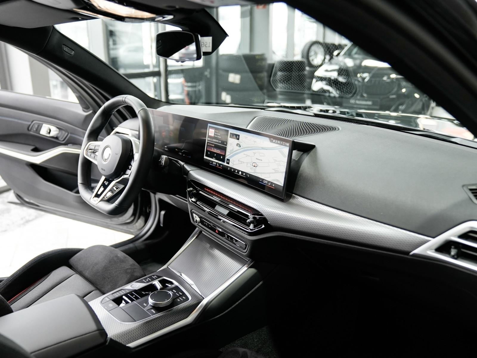 BMW 320 320d M-Sport Touring xDrive