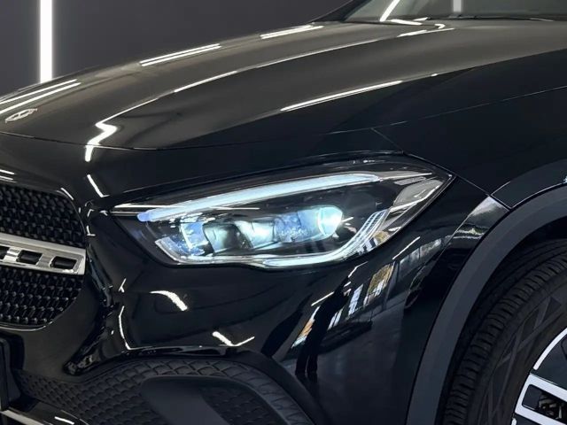 Mercedes-Benz GLA 200 Progressive