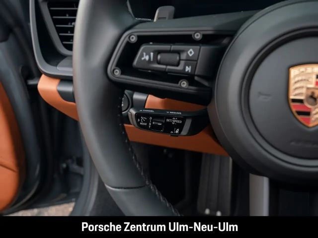 Porsche 992 4 Cabrio Carrera GTS