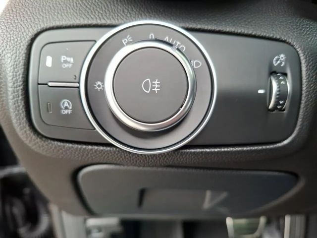 Alfa Romeo Giulia Q4 Turbo