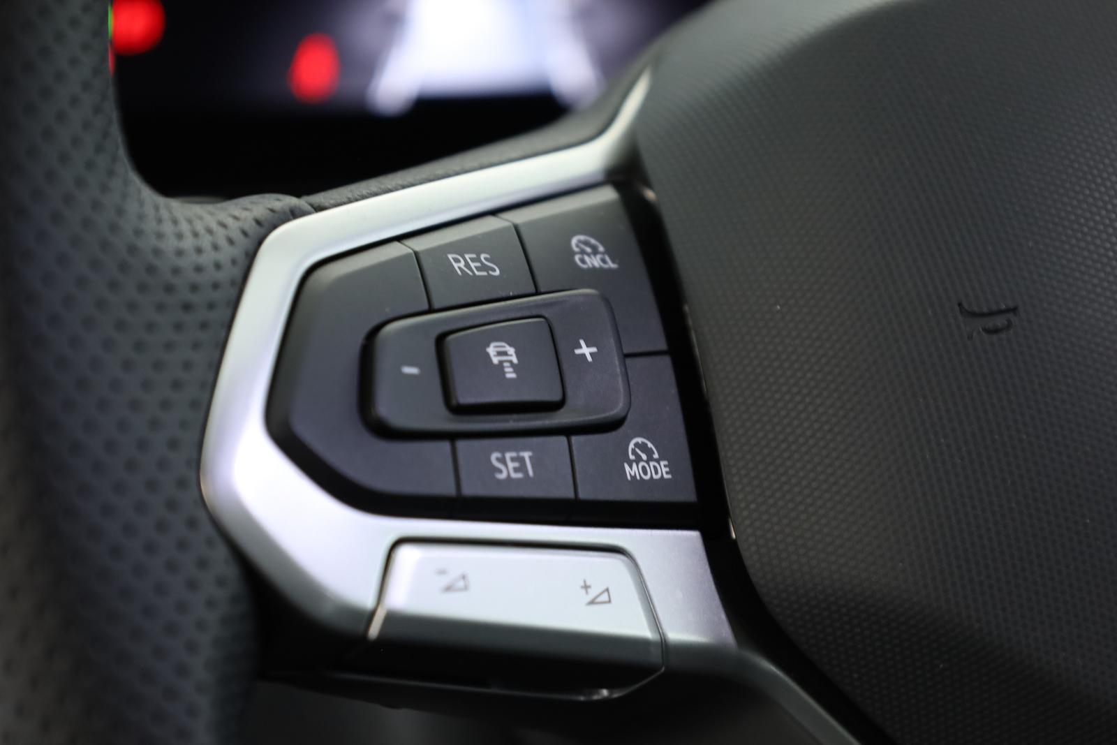 Volkswagen Tiguan 2.0 TSI DSG IQ.Drive R-Line