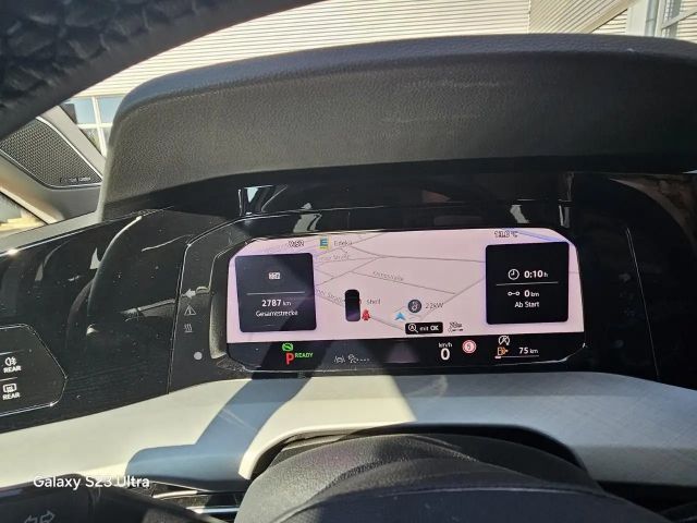 Volkswagen Golf 1.5 eTSI DSG Life Variant