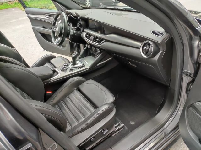 Alfa Romeo Stelvio AT8 Q4 Veloce