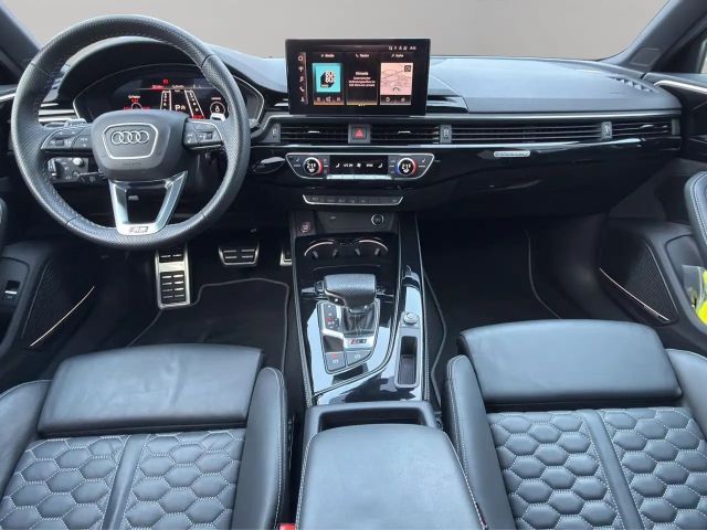 Audi RS4 Avant Quattro