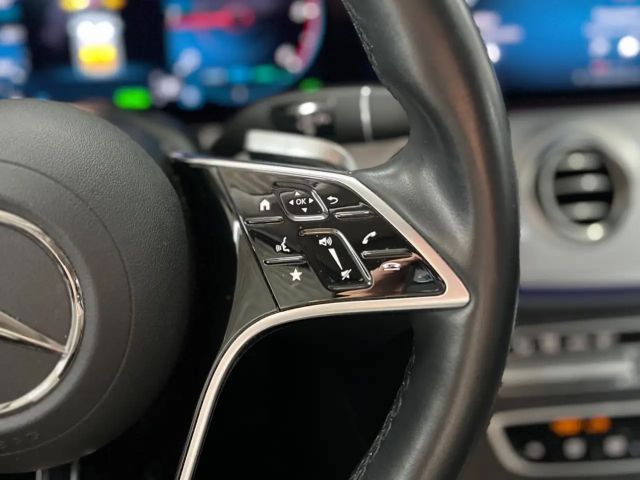 Mercedes-Benz E 220 AVANTGARDE E 220 d Estate