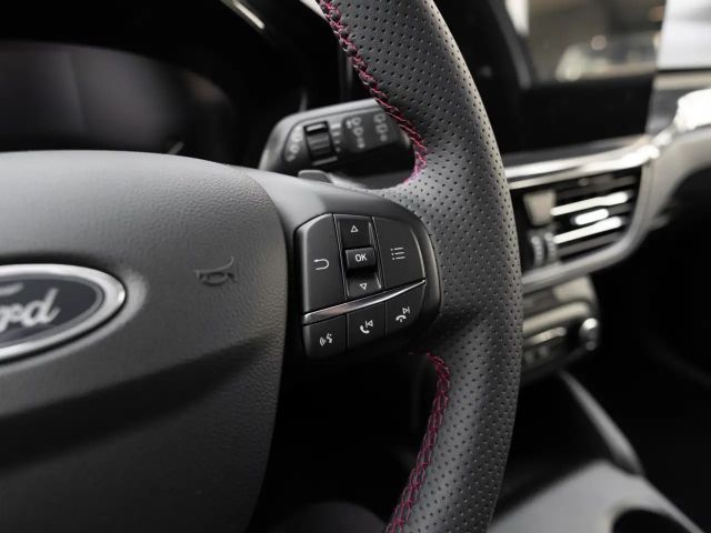 Ford Focus ST Line Wagon