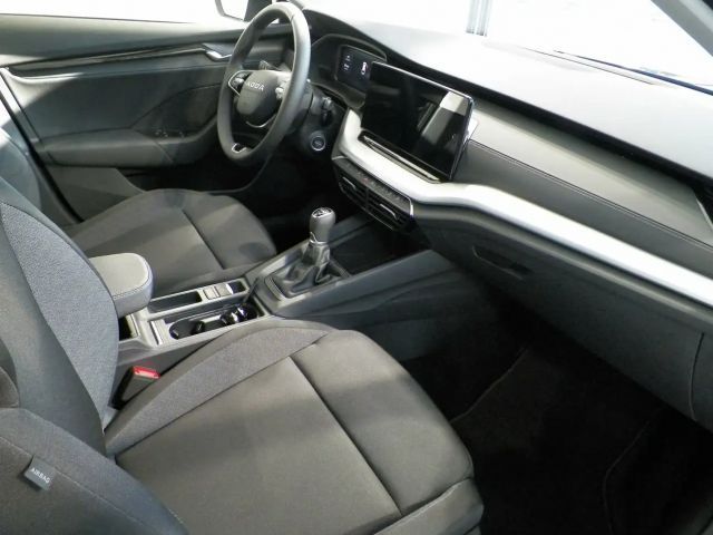 Skoda Octavia Essence TSI