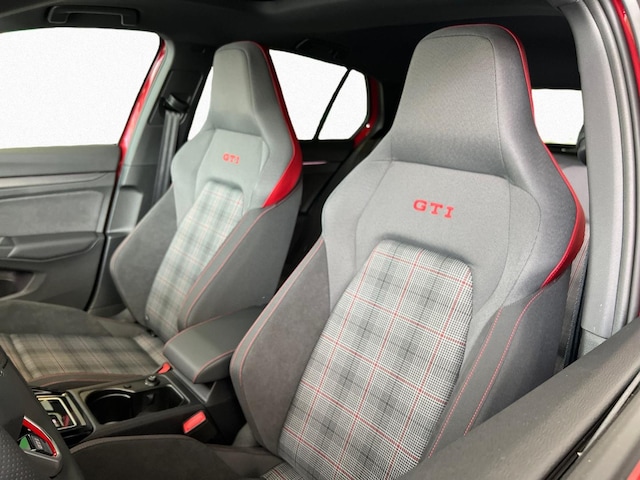 Volkswagen Golf 2.0 TSI DSG GTI