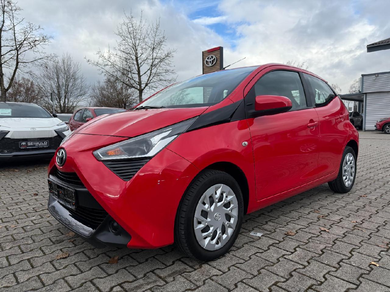 Toyota Aygo 5-deurs Play X-play