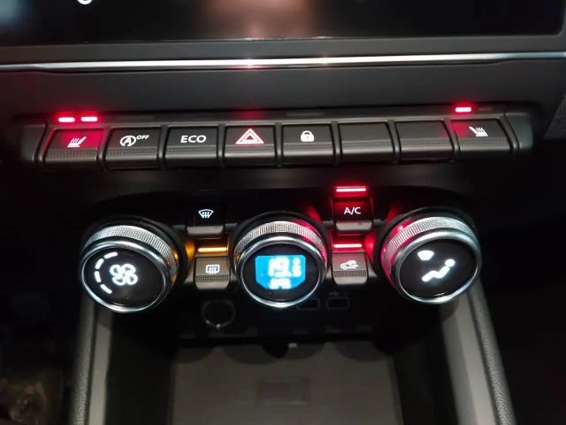 Mitsubishi Colt PLUS 1,0 l T-Benzin,Beheizbares Lenkrad, Sitzheitz