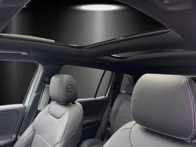 Mercedes-Benz EQB 300 4MATIC AMG Line