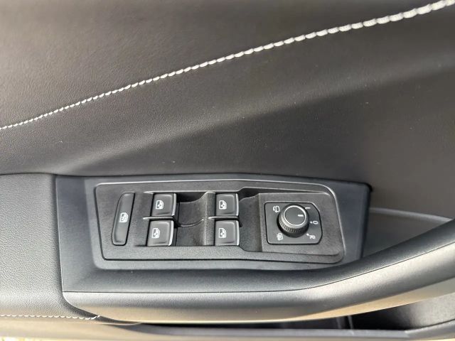 Volkswagen T-Roc GOAL TSI CarPlay/Virt/ACC/LED/Navi/PDC