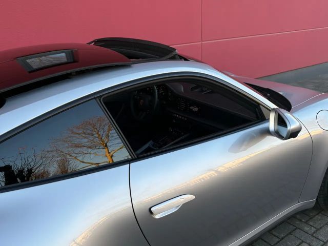 Porsche 992 Carrera Coupé