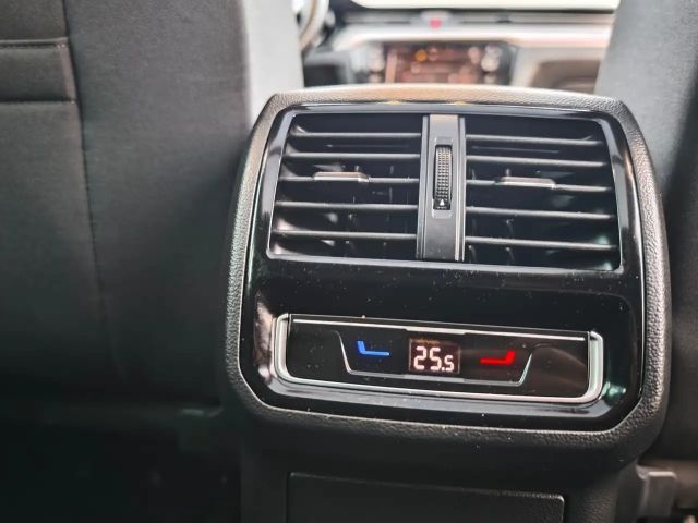 Volkswagen Passat 2.0 TDI Business DSG Variant