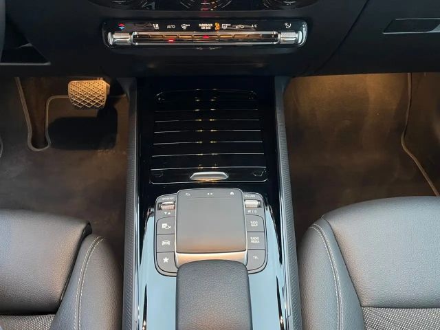 Mercedes-Benz B 200 B 200 d