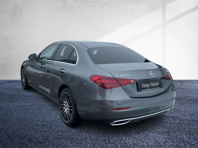 Mercedes-Benz C 220 4MATIC C 220 d Sedan