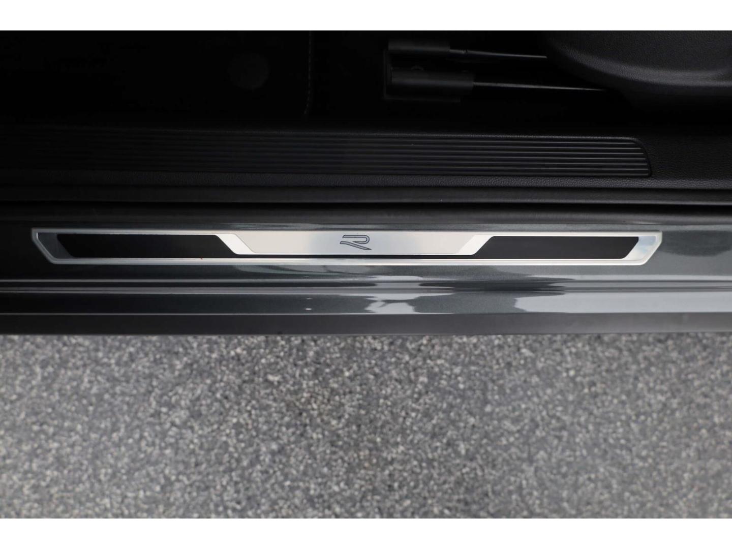 Volkswagen T-Roc 1.5 TSI DSG R-Line