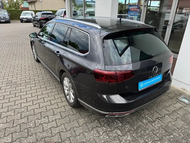 Volkswagen Passat 2.0 TDI DSG R-Line Variant