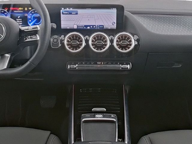 Mercedes-Benz EQA 300 4MATIC