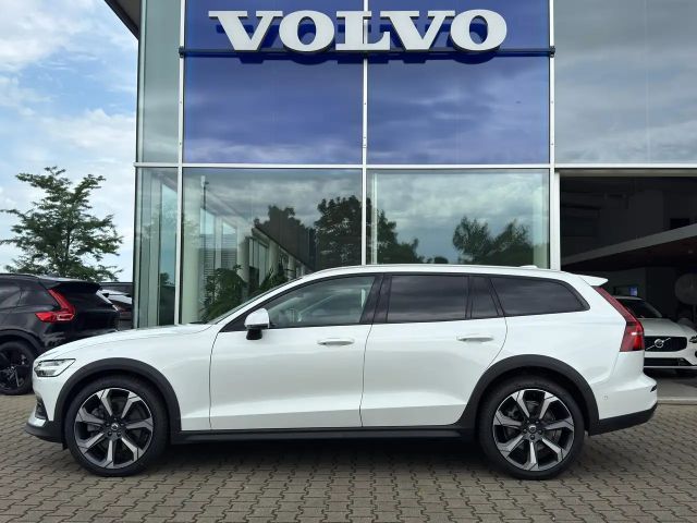 Volvo V60 Cross Country AWD Bright Ultimate