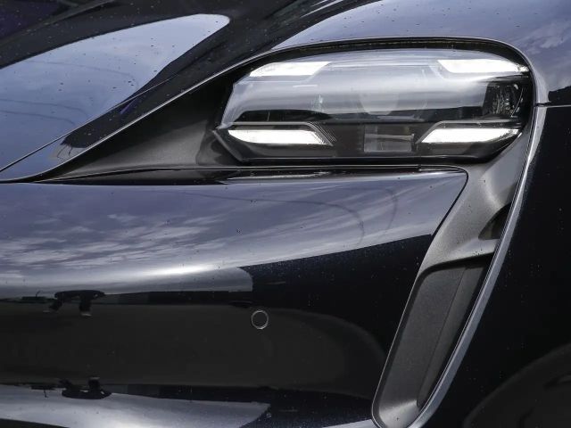 Porsche Taycan Turbo