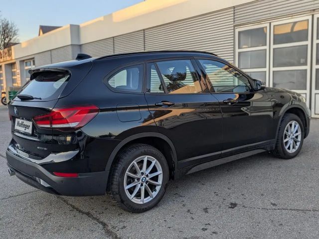 BMW X1 s18i DKG-Aut.Navi LED Sitzh.Driv/ParkAss.AHK