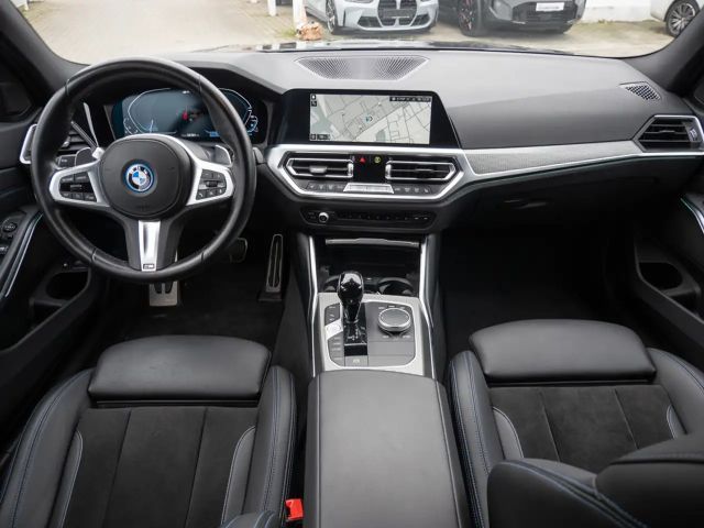 BMW 330 330e M-Sport Touring