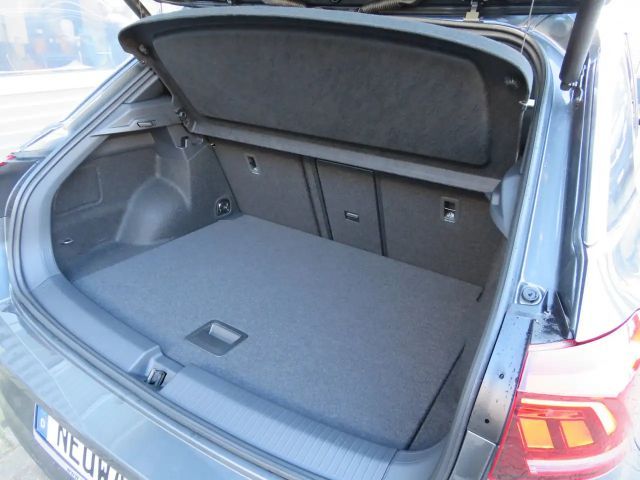 Volkswagen T-Roc 1.5 TSI DSG R-Line