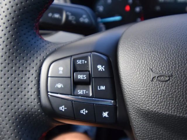 Ford Focus EcoBoost ST Line Wagon