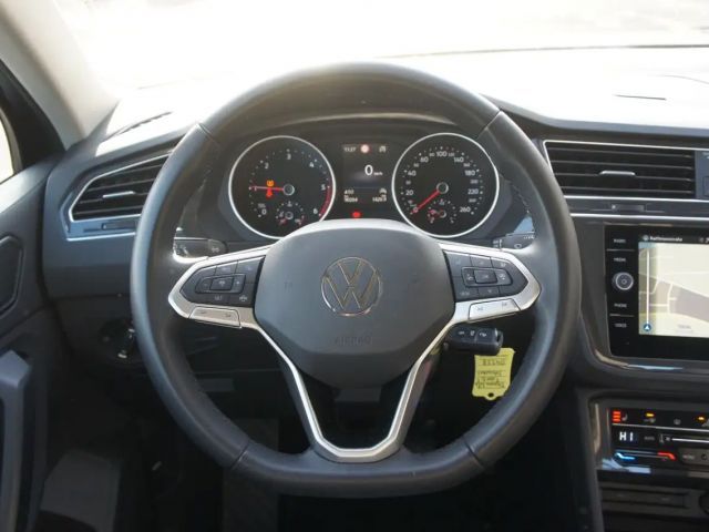 Volkswagen Tiguan Business Life