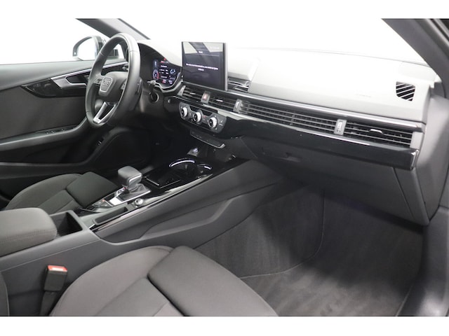 Audi A4 40 TFSI Avant S-Tronic