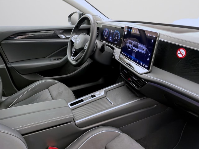 Volkswagen Passat 1.5 eTSI Business DSG