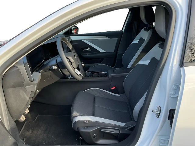Opel Astra 1.2 Turbo Enjoy Sports Tourer Turbo